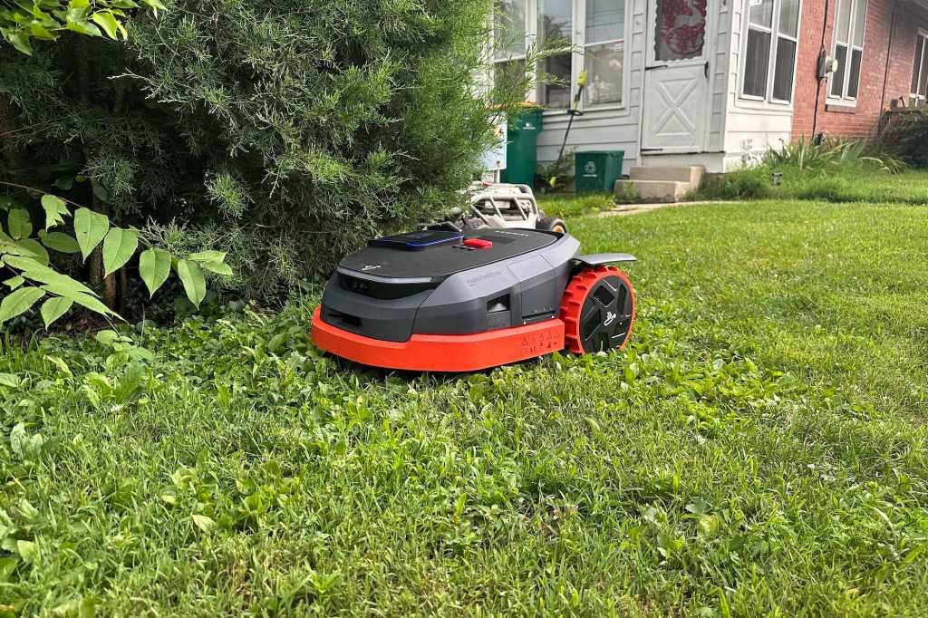 Segway lança Navimow X350, robô cortador que enfrenta terrenos íngremes - Imagem do artigo original