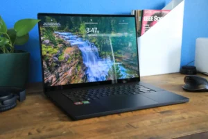 Escolha de notebook: 5 recursos superestimados que estudantes podem dispensar