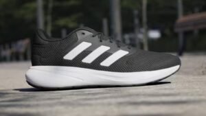 Netshoes lança promoção com tênis de grandes marcas a partir de R$ 179,99