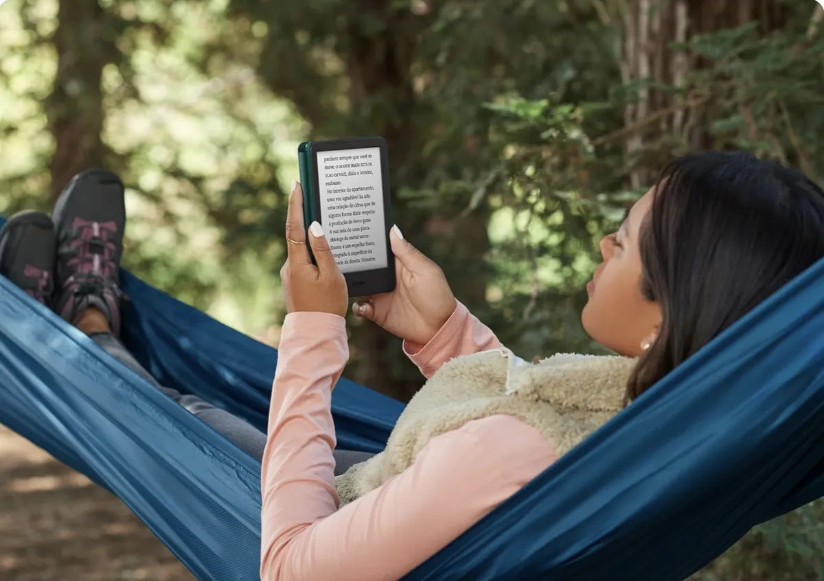 Amazon reduz preço de 4 Kindles na promoção Encha seu Kindle e incentiva leitura digital - Imagem do artigo