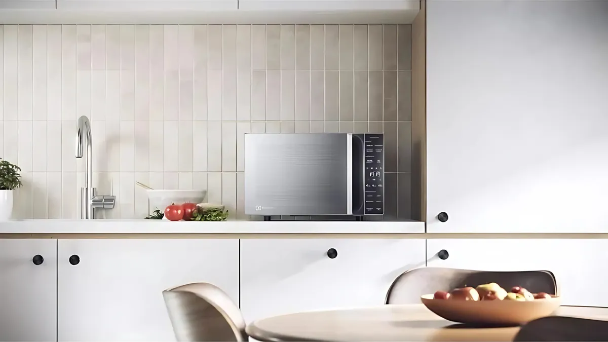 Lista revela 6 micro-ondas de até R$1 mil com melhor custo-benefício - Imagem do artigo