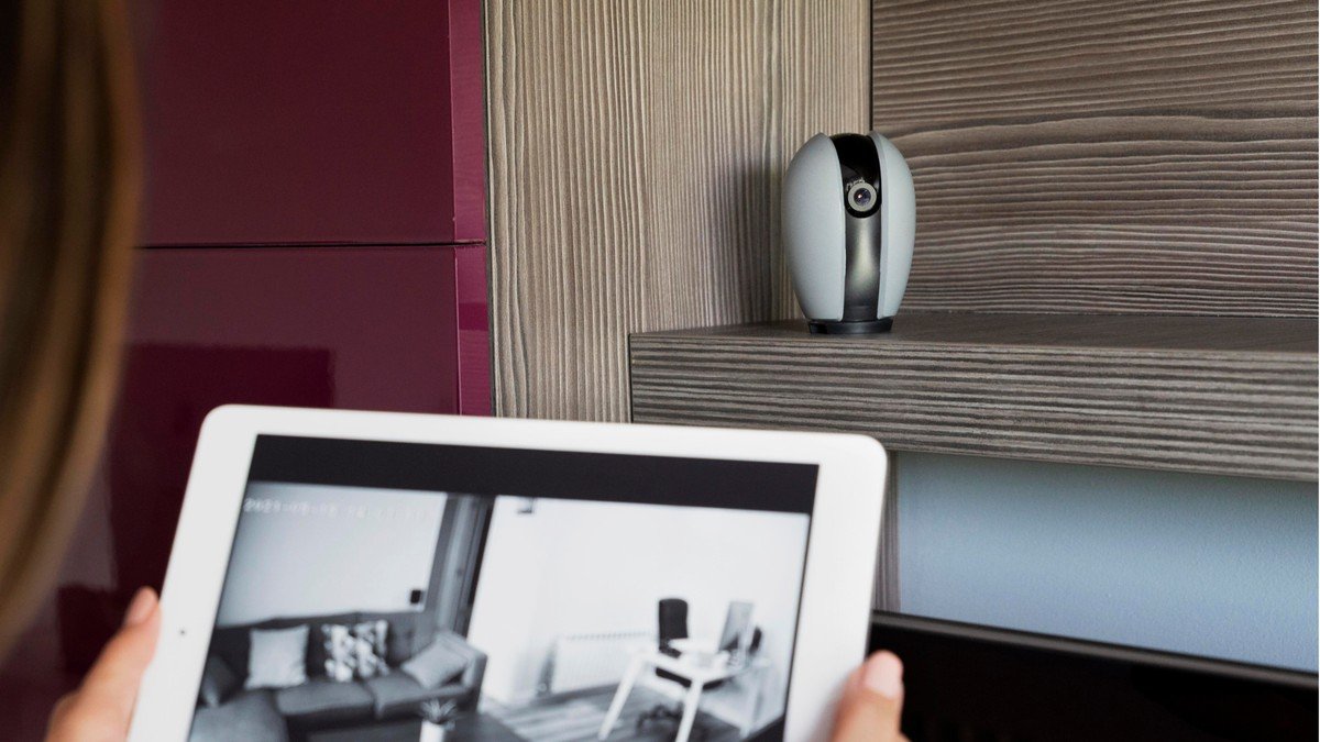 Câmeras Wi-Fi baratas reforçam segurança doméstica com visão 360º e controle pelo celular - Imagem do artigo original