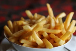 Air Fryer Mondial cai 29% nas Casas Bahia e vira oportunidade rara