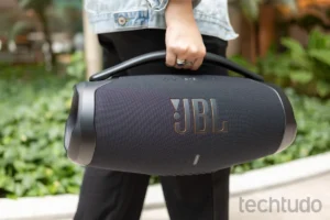 8 caixas JBL oferecem som potente e justificam cada centavo