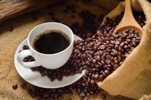 Café melhor por mais tempo? Veja por que a jarra térmica supera a de vidro