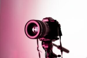 Câmeras profissionais ganham novos recursos e desafiam DSLR tradicionais