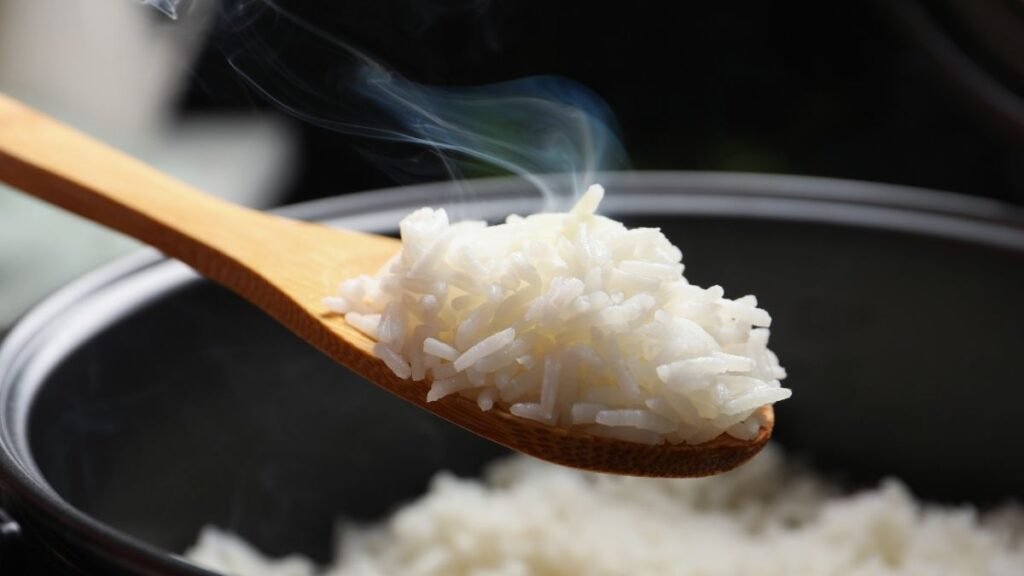 Panela de arroz elétrica: saiba quanto tempo dura e evite erros que encurtam a vida útil - Imagem do artigo