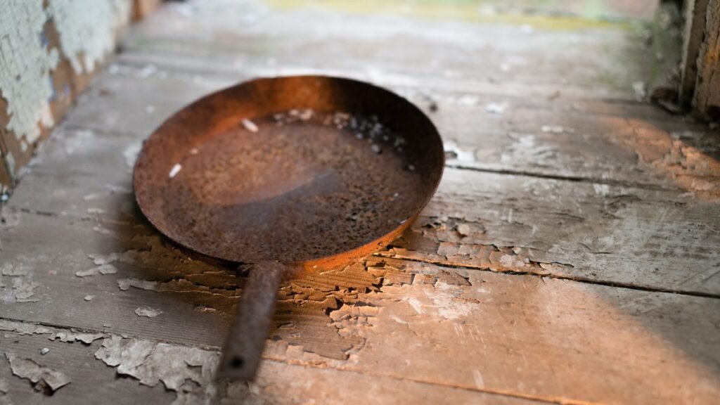 Panela de Teflon: descubra quanto tempo dura e como prolongar a vida útil - Imagem do artigo