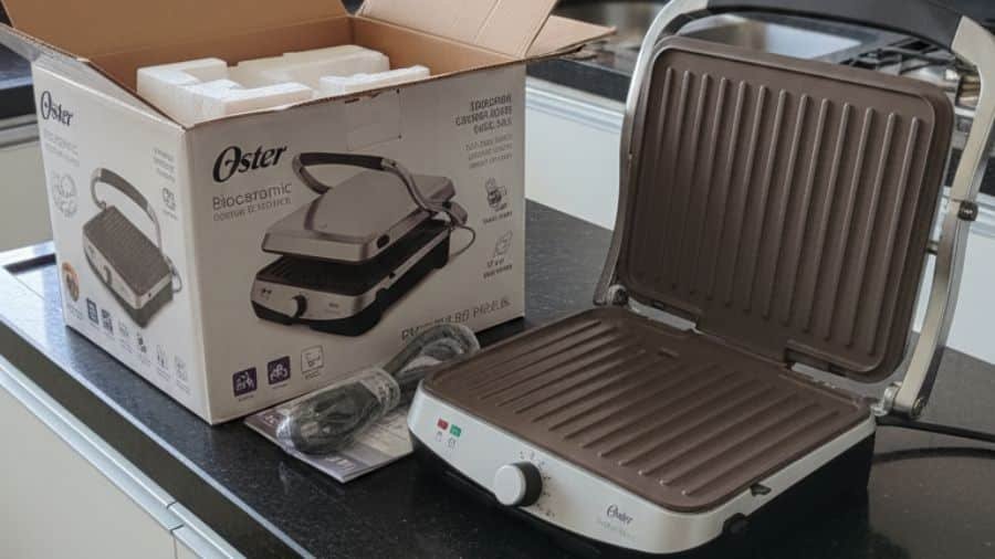 Grill Oster Bioceramic 2 em 1 entrega agilidade para grupos; vale o investimento? - Imagem do artigo