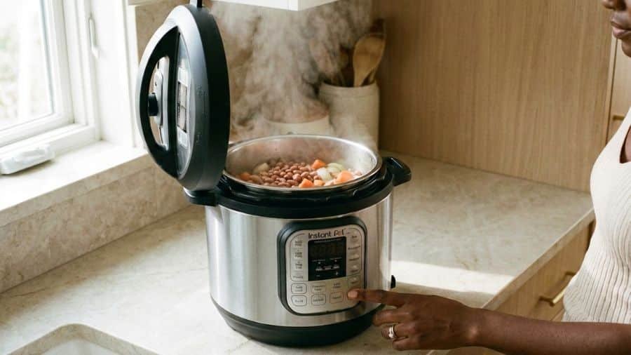 Saiba usar a panela de pressão elétrica com segurança e eficiência - Imagem do artigo