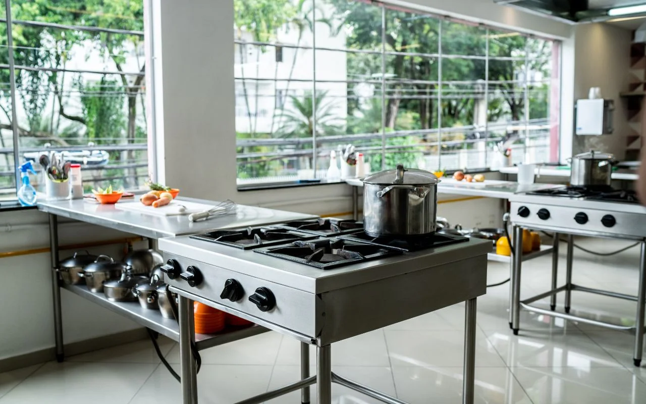 Fogão Industrial em 2025: descubra qual modelo entrega potência e economia de verdade - Imagem do artigo