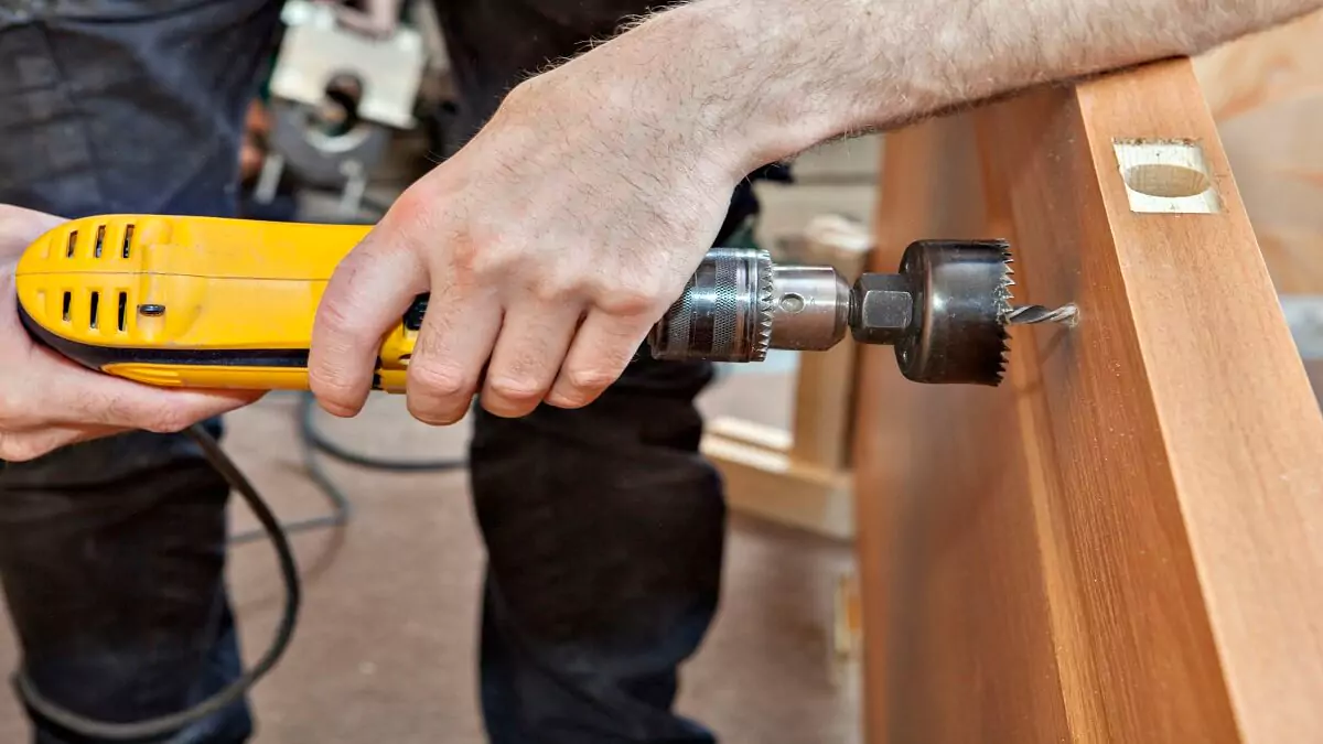 Serra Copo entrega cortes circulares perfeitos: descubra tipos, uso e cuidados - Imagem do artigo