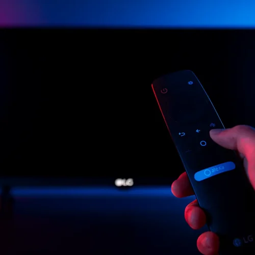 3 TVs LG de 43″ ganham processadores mais rápidos e Alexa integrada; compare