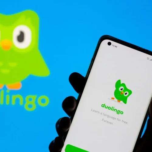 Três estratégias oficiais para reduzir o preço do Duolingo Max e estudar idiomas gastando menos