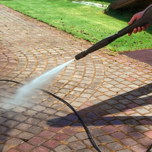 Lavadora de alta pressão ganha destaque: como escolher potência ideal e economizar água