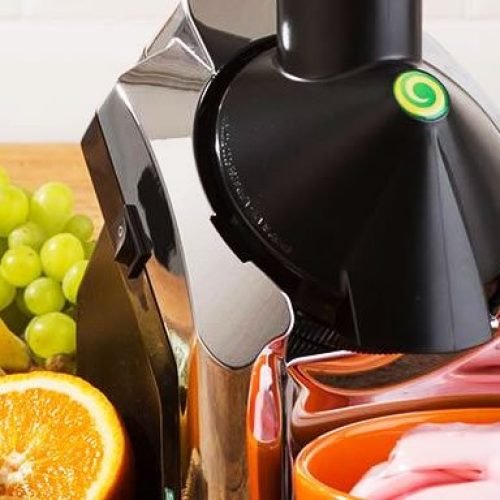 Descubra qual máquina de sorvete caseiro entrega mais cremosidade e menos açúcar