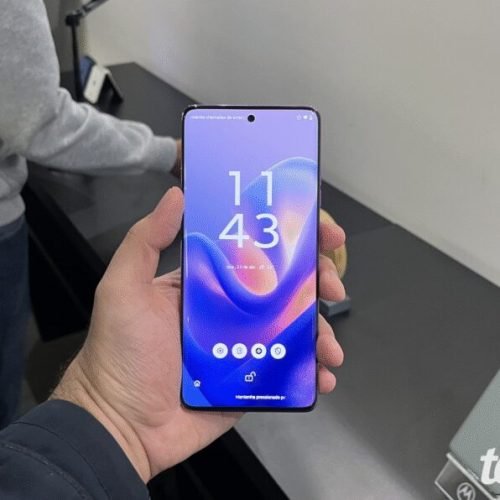 Motorola Edge 60 Pro recebe desconto de 31% e vira opção premium mais barata