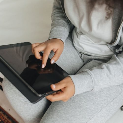 iPad supera concorrentes em mobilidade e produtividade no uso diário