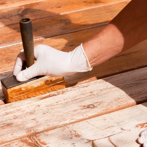 Restaure Madeira Externa em 1 Dia: guia de ferramentas, vernizes e manutenção