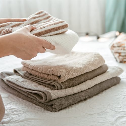 Enxoval de Cama, Mesa e Banho: veja checklist da taQi e evite gastos extras