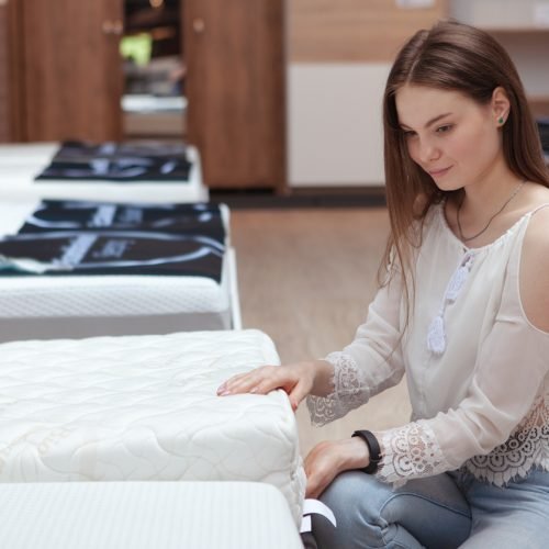 Colchão ideal: guia rápido para escolher o modelo que protege sua coluna