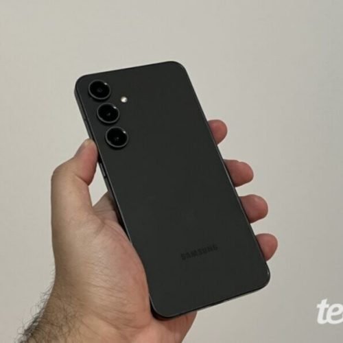 Galaxy S24 FE tem maior queda de preço e vira opção premium por metade do valor