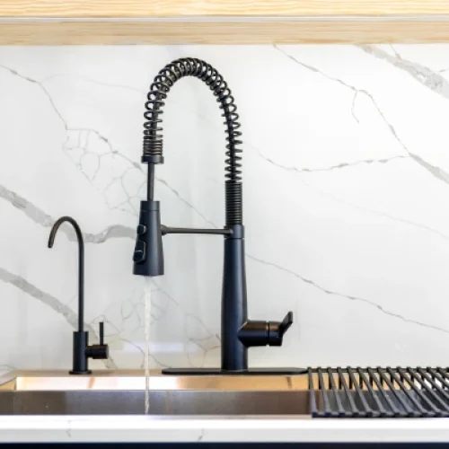 7 torneiras gourmet que elevam sua cozinha em 2025: escolha certa e sem desperdício