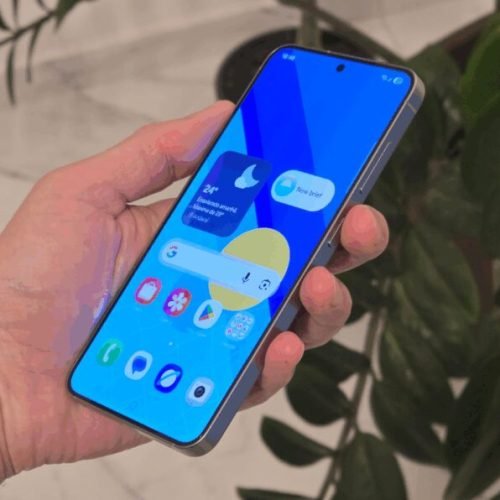 Galaxy S25 Plus despenca 53% e vira melhor custo-benefício topo de linha