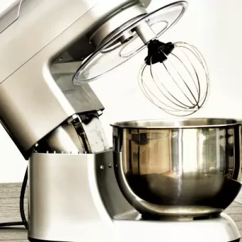 Batedeiras Portáteis 2025: descubra o modelo certo para cozinhar rápido e sem bagunça