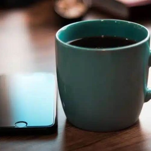 Guia Definitivo para Escolher sua Cafeteira Elétrica e Nunca Errar na Xícara