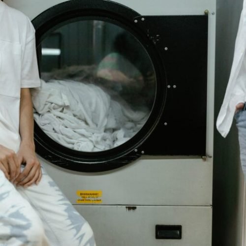 Lava e seca 2025 revela como cortar tempo de serviço doméstico e baixar a conta de luz