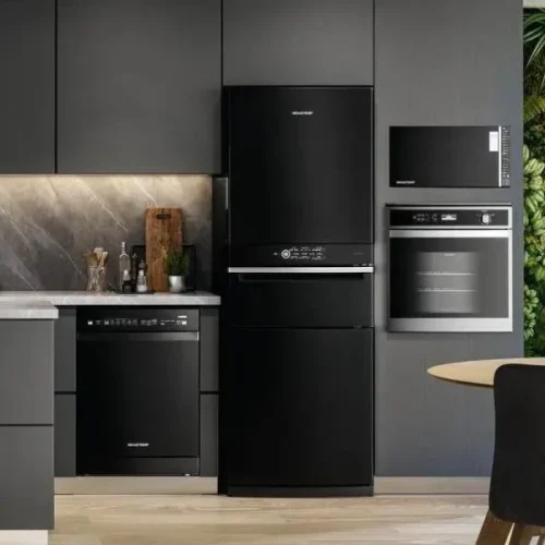 Descubra as 3 Geladeiras Inox até R$ 3.000 que valem o investimento em 2026