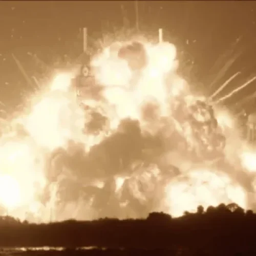 Explosão do New Glenn levanta alerta e pode redefinir cronograma lunar da NASA
