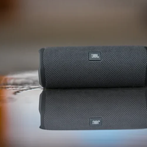 JBL Flip Essential 3 SE traz Bluetooth 5.4 e IP67; vale o investimento?