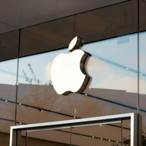 Apple prepara óculos inteligentes focados em privacidade e sem câmera: vale a pena esperar?