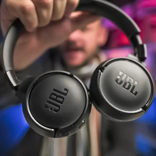 Fone de Ouvido Sem Fio JBL Tune 520BT: potente, sem fio ! 🎧🔥