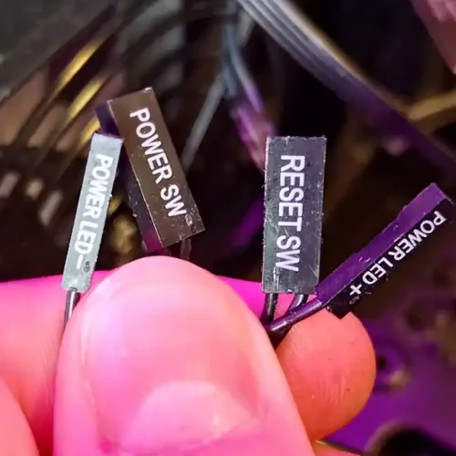 Entenda todos os conectores do painel frontal do seu PC em minutos