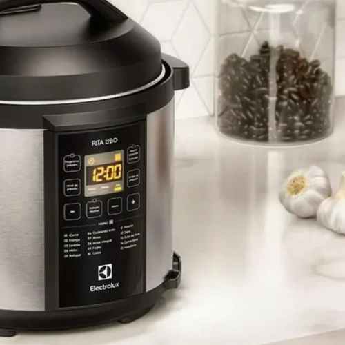 Electrolux apresenta cinco panelas elétricas Rita Lobo e promete agilizar o preparo das refeições