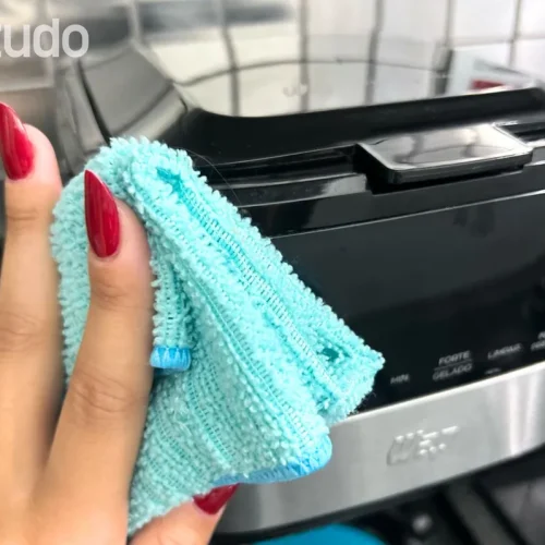 Limpe a cafeteira em casa e evite fungos com passos simples