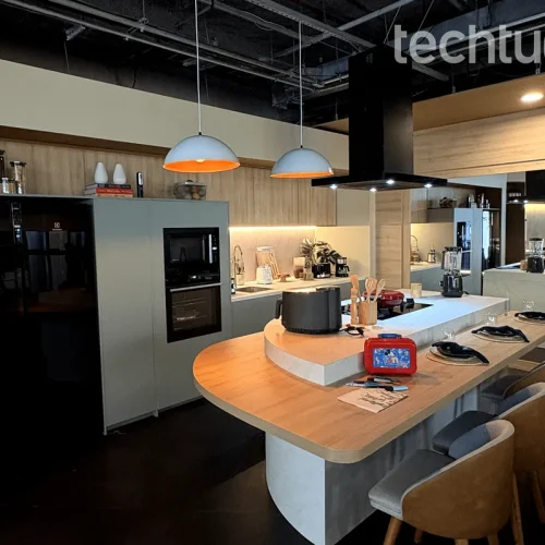 Electrolux lança 60 produtos e reforça casa inteligente até 2025