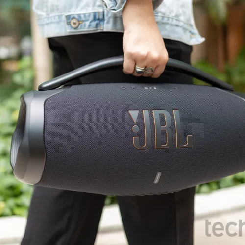 8 caixas JBL oferecem som potente e justificam cada centavo